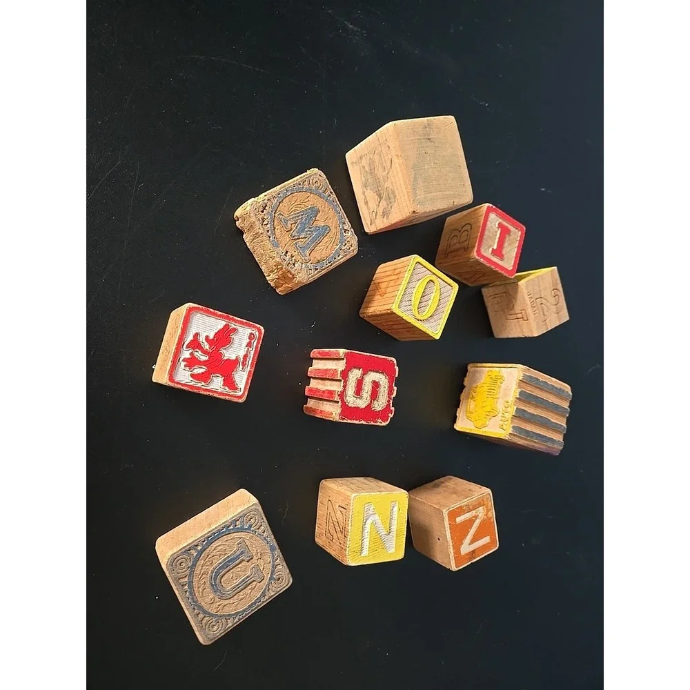 11 Halsam Wooden Safety Blocks Alphabet Vintage Hi-Lo Interlocking Blockhead‎